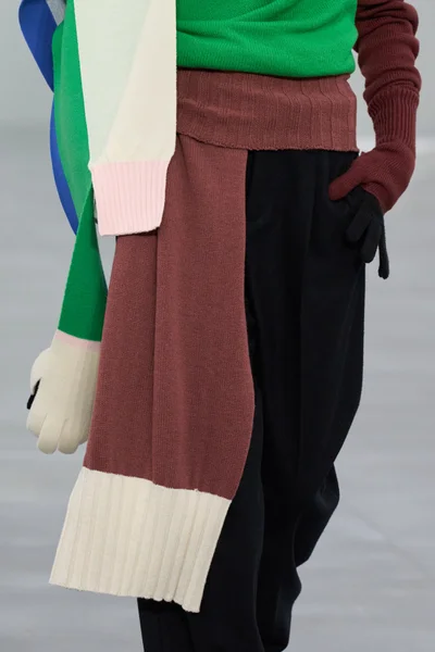 Look 74